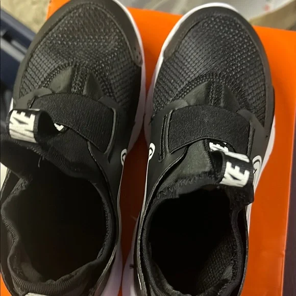 Nike Kids Black Slip-On Sneakers - Picture 4 of 4